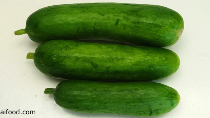 แตงกวา (Cucumber) เป็นไม้เลื้อย ที่จัดอยู่ในวงศ์ตระกูลเดียวกันกับแตงโม ฟักทอง บวบ มะระ น้ำเต้า